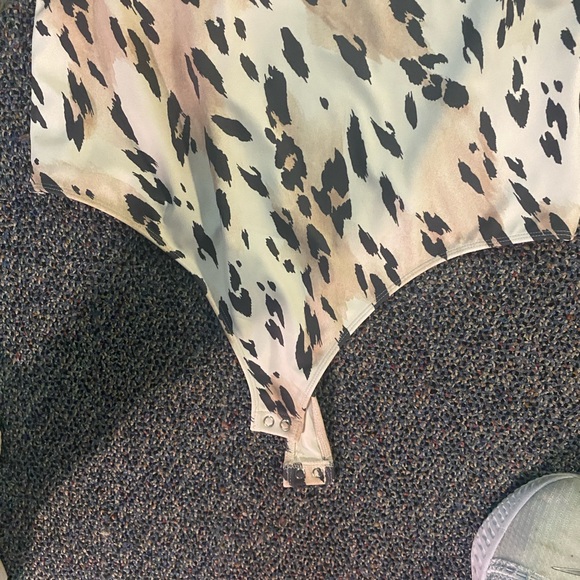 Cheetah Bodysuit - Picture 3 of 3